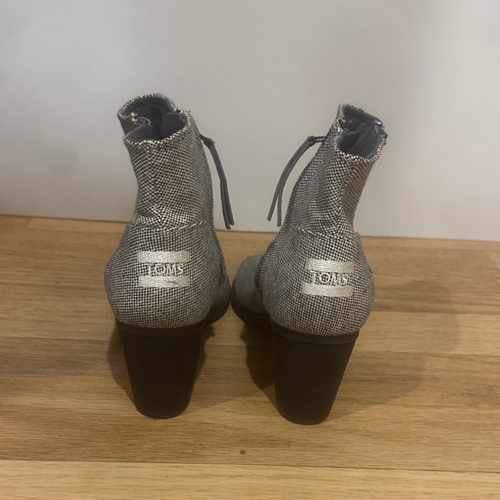 Toms Metallic Gray Open-Toe Ankle Booties - Picture 2 of 5